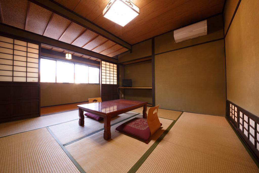 Yufuin Ryokan Tadaima Zewnętrze zdjęcie