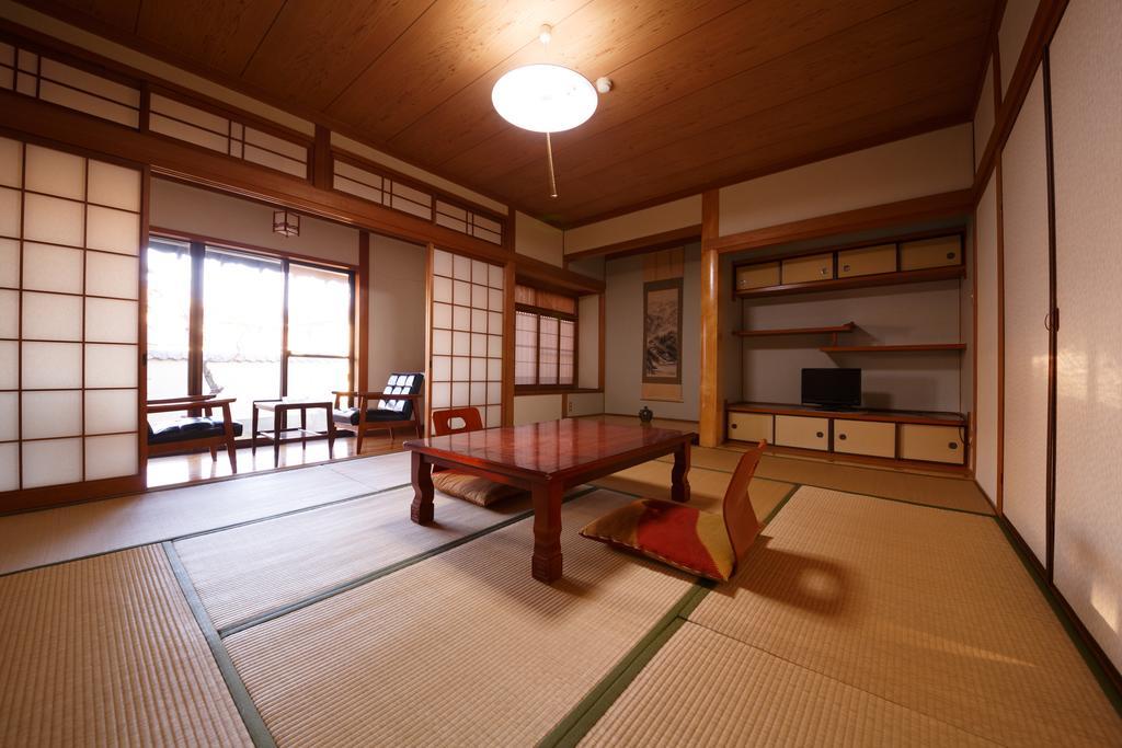 Yufuin Ryokan Tadaima Zewnętrze zdjęcie